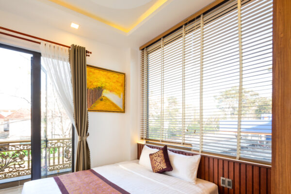 Căn Hộ 2 Phòng Ngủ Có Ban Công - View Một Phần Núi